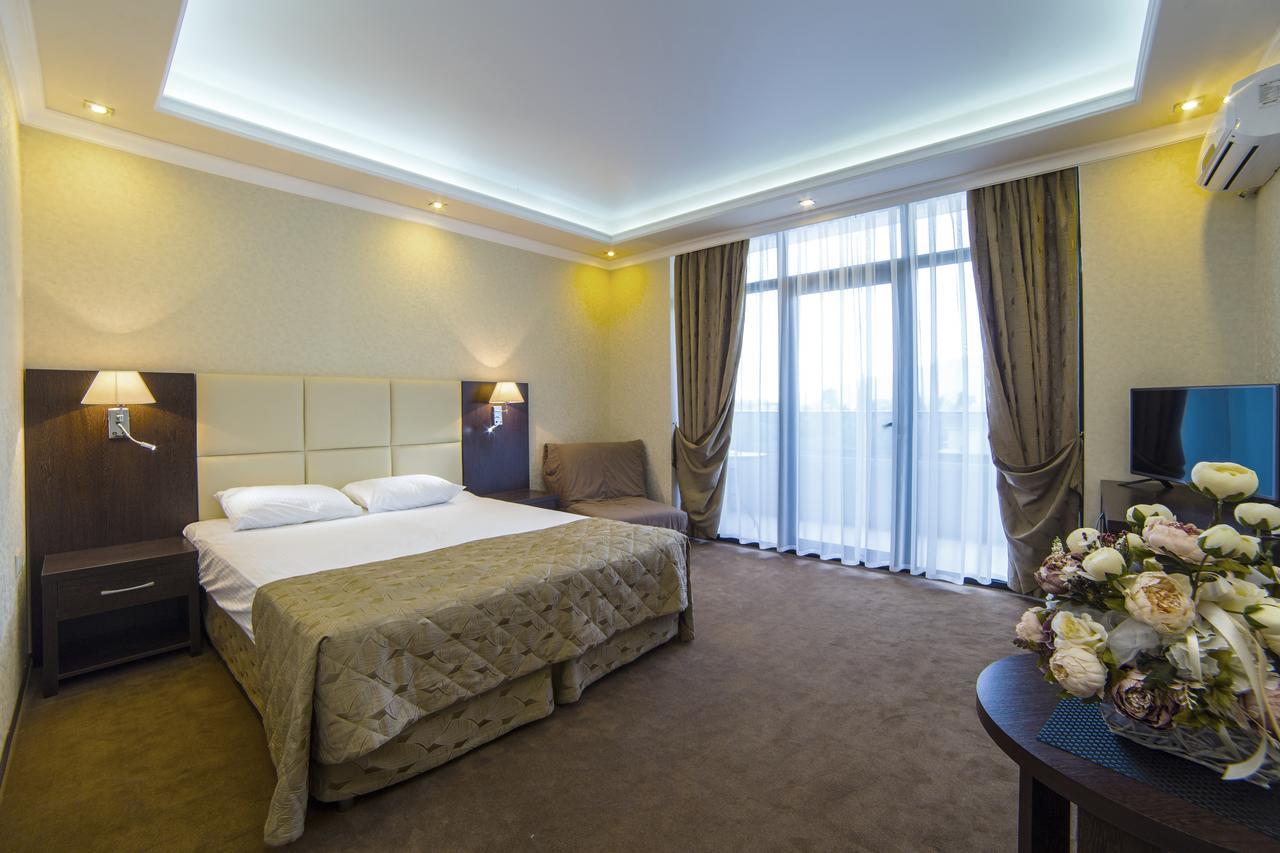 Grand Hotel غاغرا المظهر الخارجي الصورة