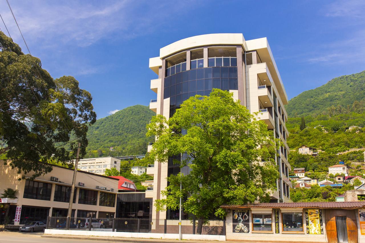 Grand Hotel غاغرا المظهر الخارجي الصورة