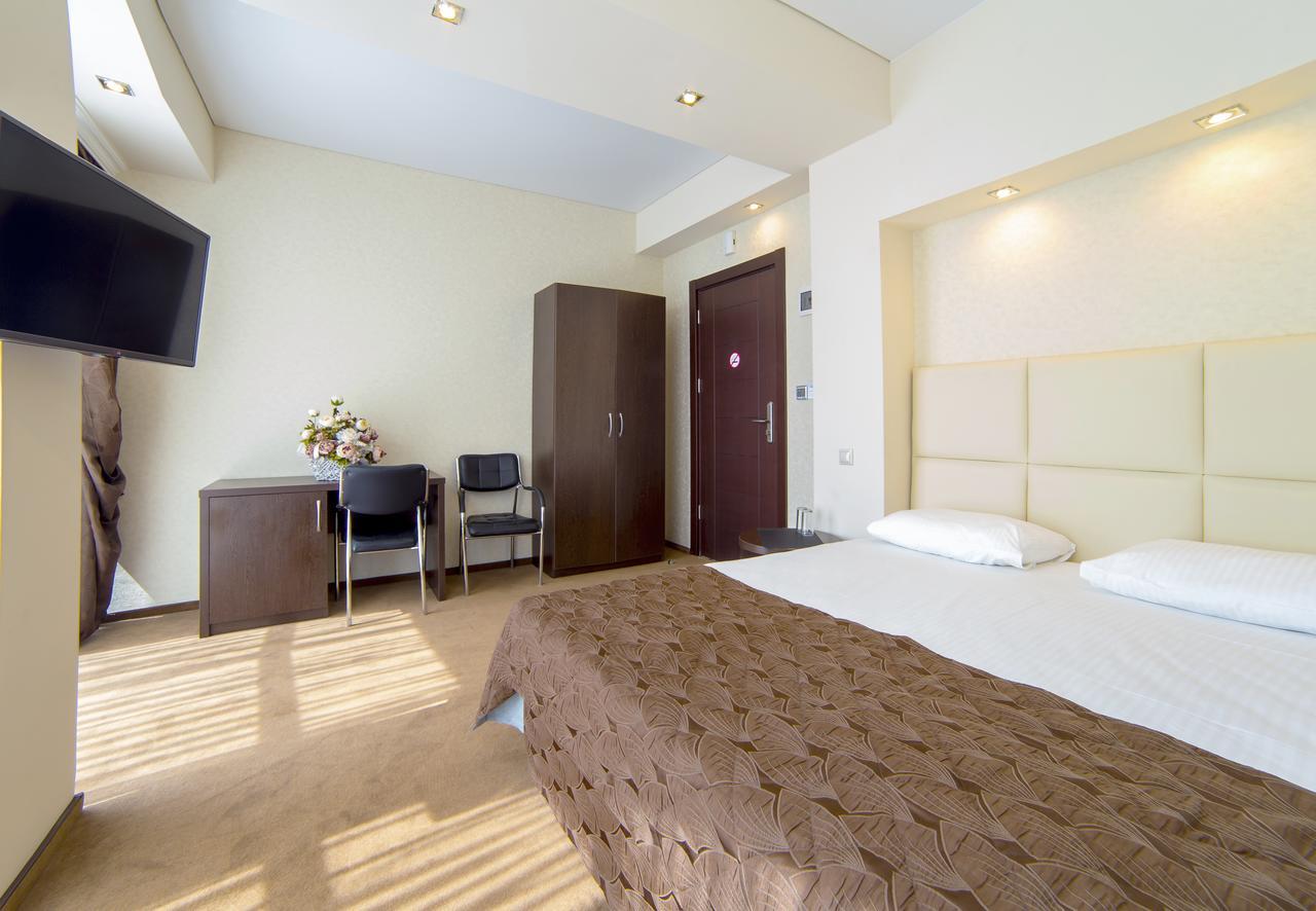 Grand Hotel غاغرا المظهر الخارجي الصورة
