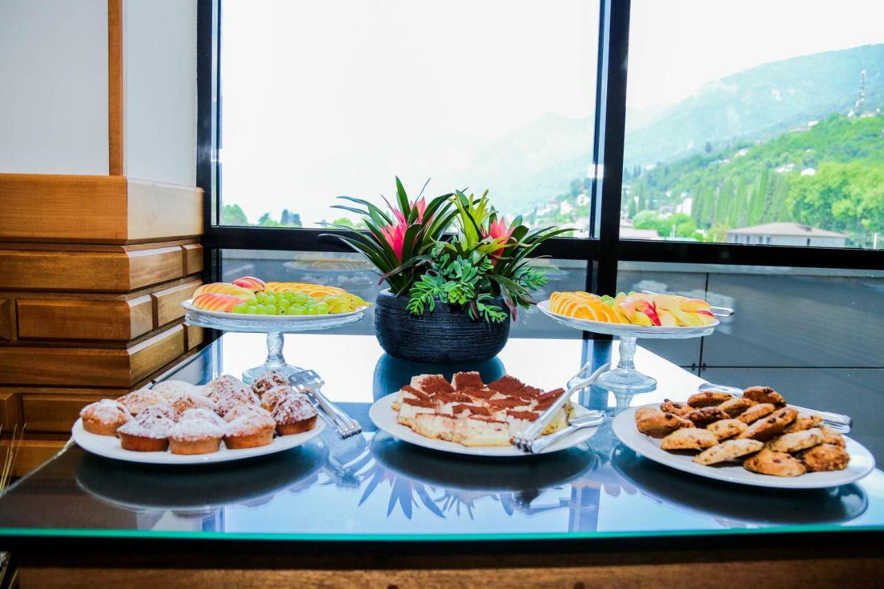 Grand Hotel غاغرا المظهر الخارجي الصورة