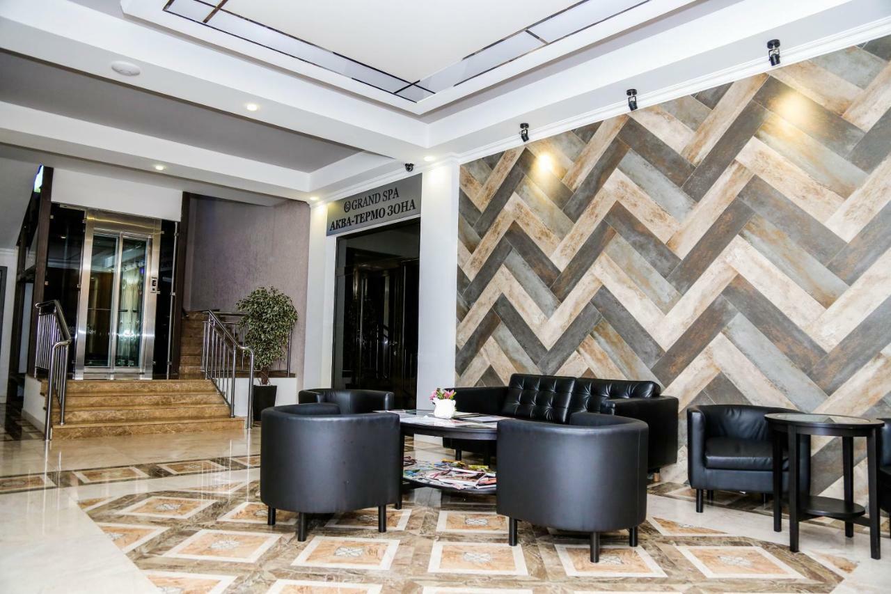 Grand Hotel غاغرا المظهر الخارجي الصورة