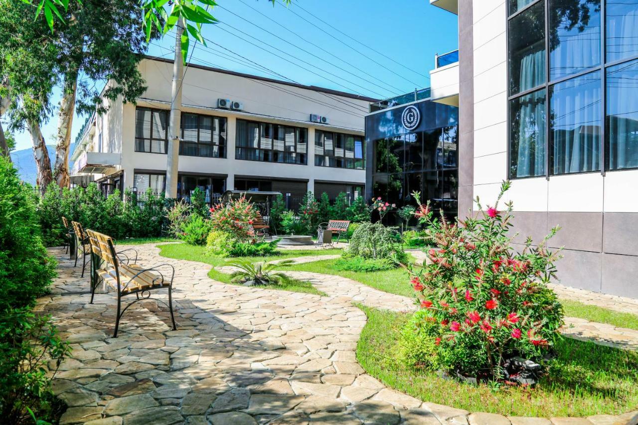 Grand Hotel غاغرا المظهر الخارجي الصورة
